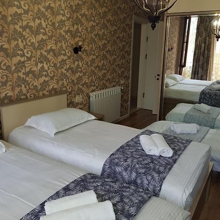 Piazza Batumi Guesthouse Екстер'єр фото