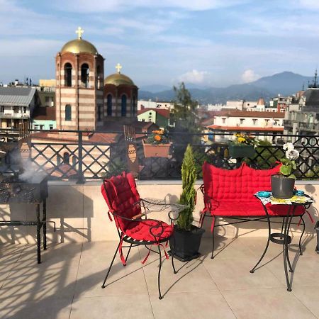 Piazza Batumi Guesthouse Екстер'єр фото