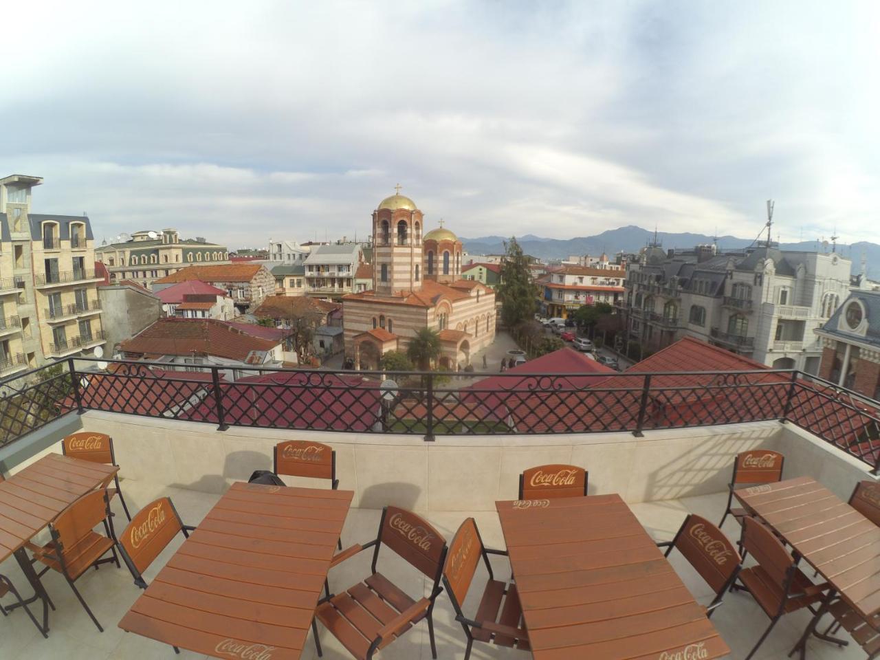 Piazza Batumi Guesthouse Екстер'єр фото
