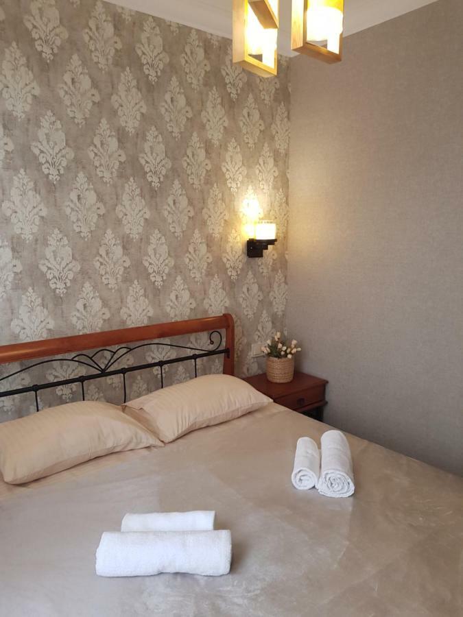 Piazza Batumi Guesthouse Екстер'єр фото