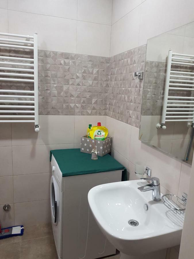 Piazza Batumi Guesthouse Екстер'єр фото