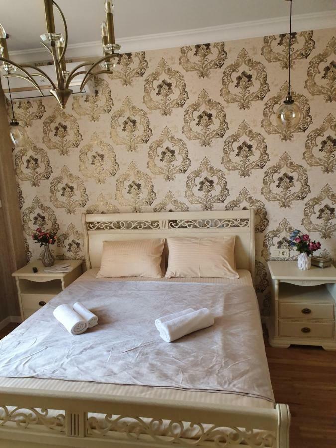 Piazza Batumi Guesthouse Екстер'єр фото